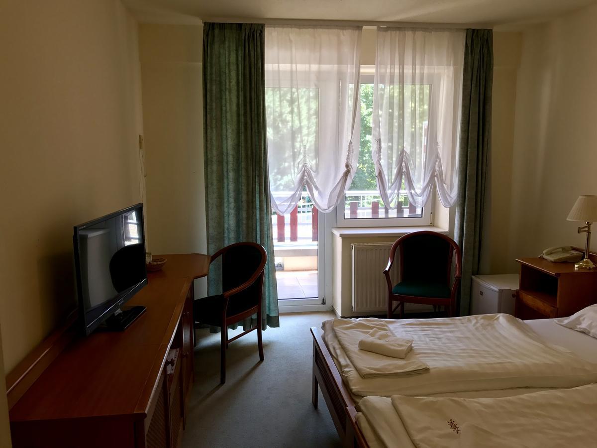 Well Hotel 하르카니 외부 사진